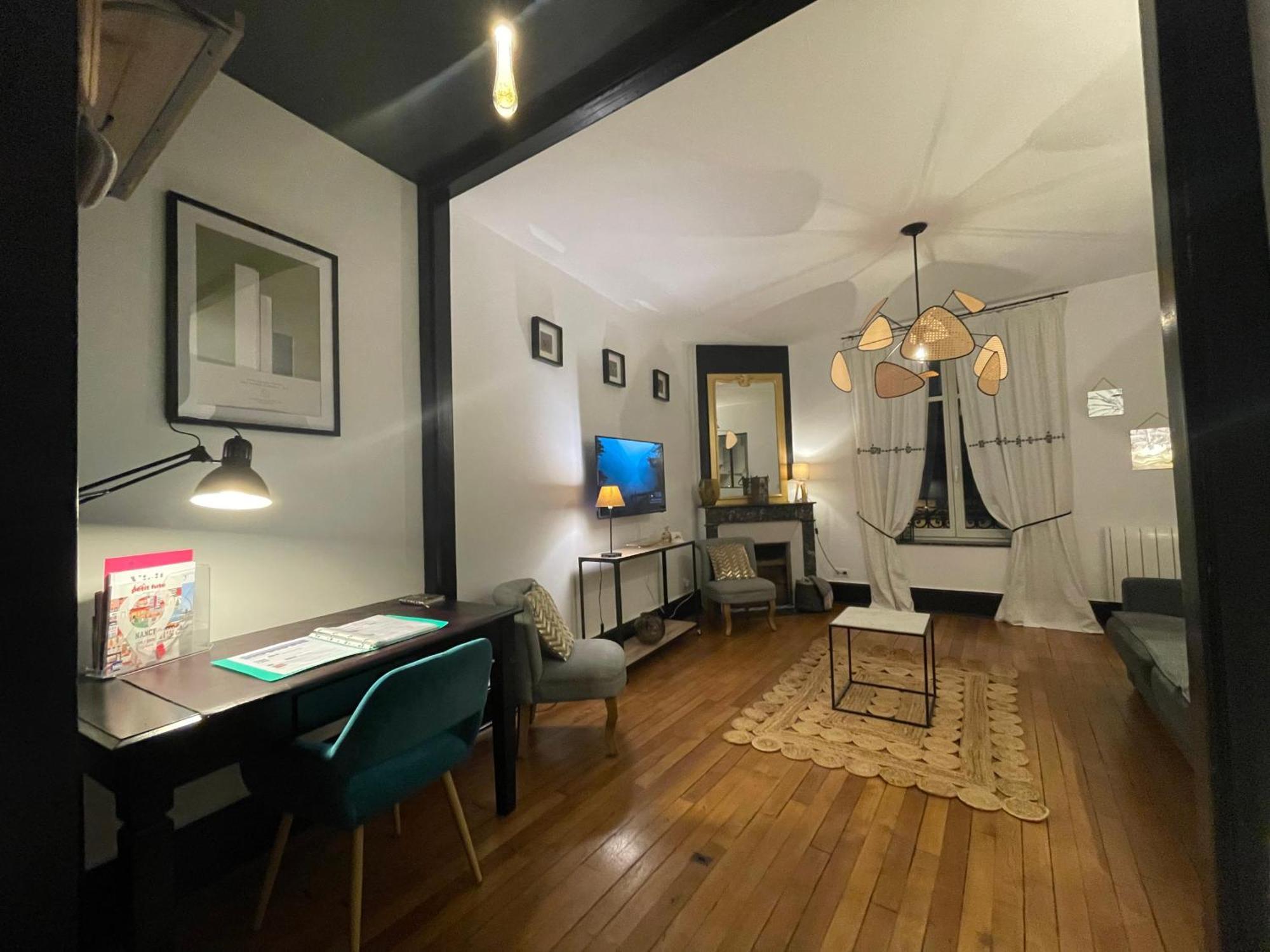 Le Relais Des Cordeliers Apartment Nancy Exterior photo